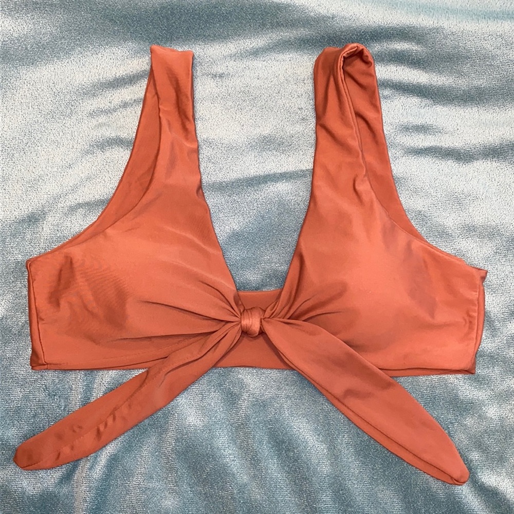 4 bikini tops